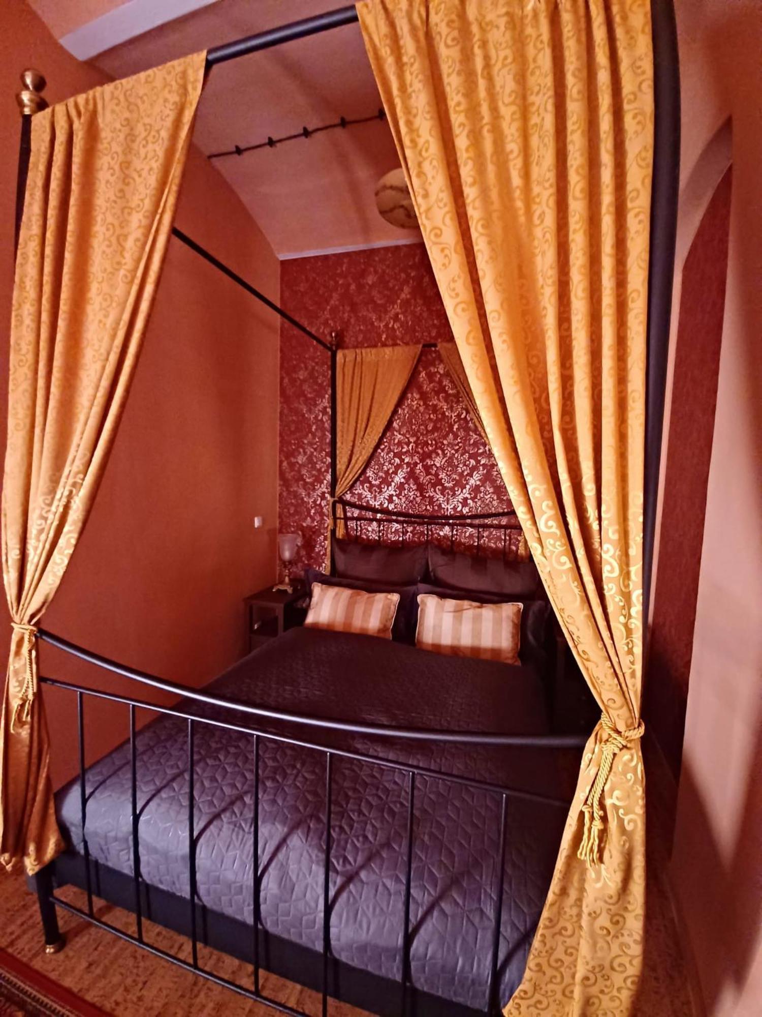 Ferienwohnung Antik Гота Экстерьер фото